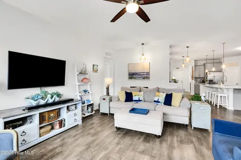 4011 Ruddy Duck Way Wilmington NC 28412