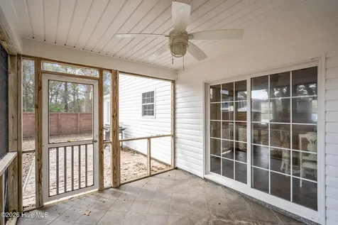 142 NE 14th Street Oak Island NC 28465