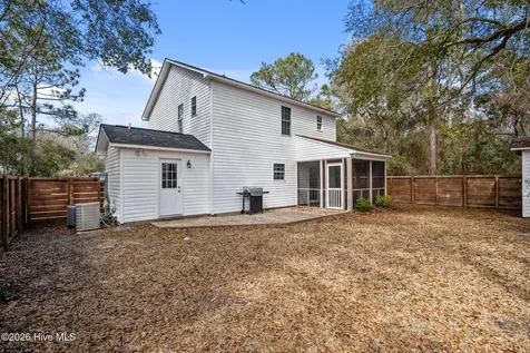 142 NE 14th Street Oak Island NC 28465
