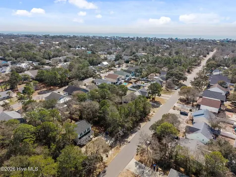142 NE 14th Street Oak Island NC 28465