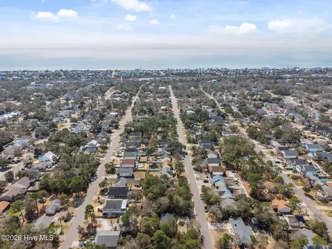 142 NE 14th Street Oak Island NC 28465