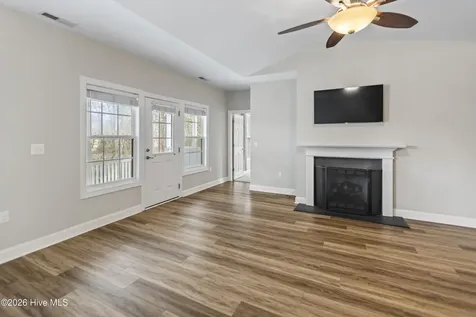 1926 Tara Court Greenville NC 27858