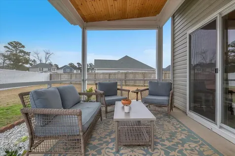 1404 Kinsley Court NE Leland NC 28451