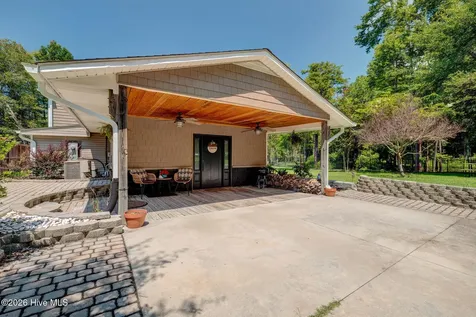 151 Pansy Lane Hampstead NC 28443
