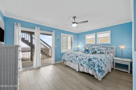 1004 N Shore Drive Surf City NC 28445