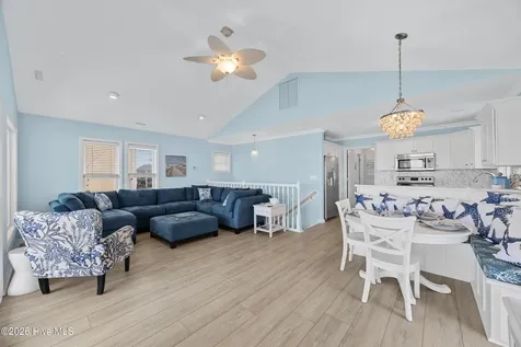 1004 N Shore Drive Surf City NC 28445