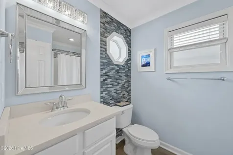 1004 N Shore Drive Surf City NC 28445
