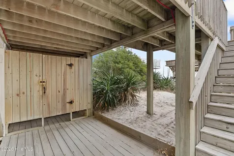1004 N Shore Drive Surf City NC 28445