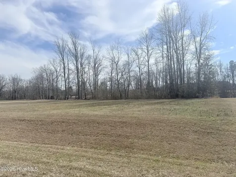 76 Bridgewater Drive S Bath NC 27808