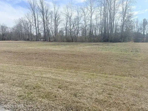 76 Bridgewater Drive S Bath NC 27808