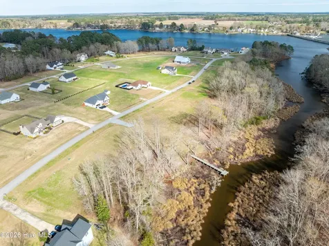 76 Bridgewater Drive S Bath NC 27808