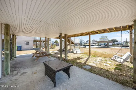 9055 W 9th Street Surf City NC 28445