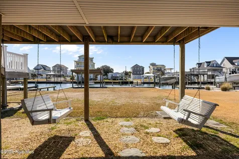 9055 W 9th Street Surf City NC 28445