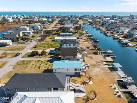 9055 W 9th Street Surf City NC 28445