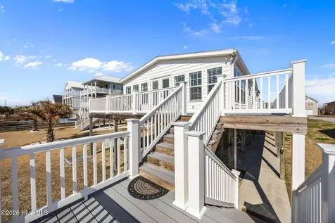 9055 W 9th Street Surf City NC 28445