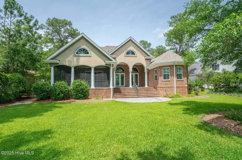 545 Gladstone Circle SW Ocean Isle Beach NC 28469