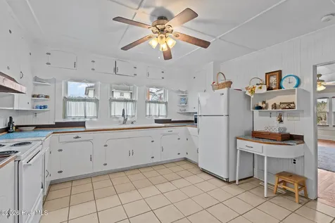 272 Highway 101 Beaufort NC 28516