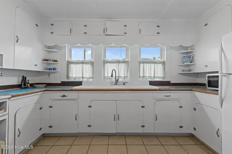 272 Highway 101 Beaufort NC 28516