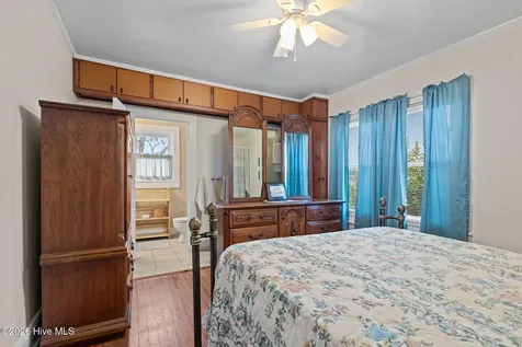 272 Highway 101 Beaufort NC 28516