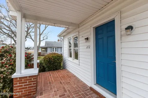 272 Highway 101 Beaufort NC 28516