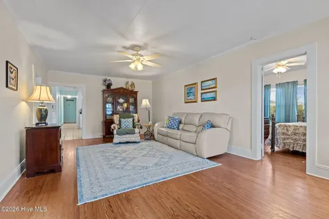 272 Highway 101 Beaufort NC 28516