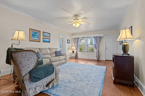 272 Highway 101 Beaufort NC 28516