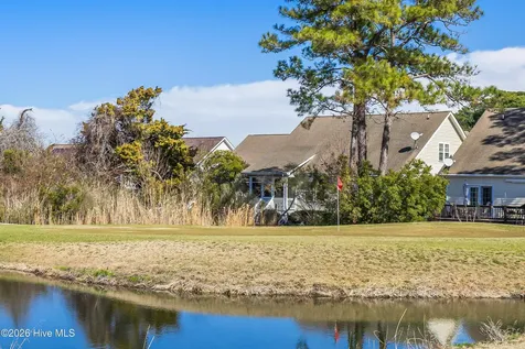 5118 Elton Drive SE Southport NC 28461