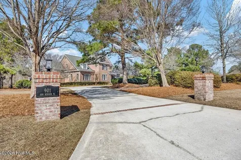 901 Sun Runner Place Wilmington NC 28405