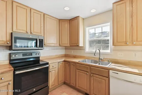 717 Settlers Lane Kure Beach NC 28449