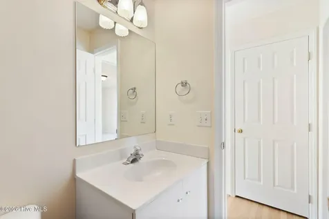 717 Settlers Lane Kure Beach NC 28449