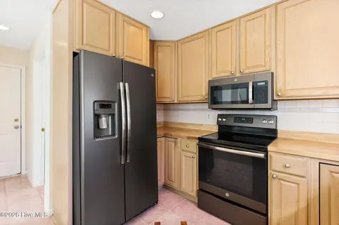 717 Settlers Lane Kure Beach NC 28449