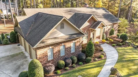 11 Whithorn Court Pinehurst NC 28374