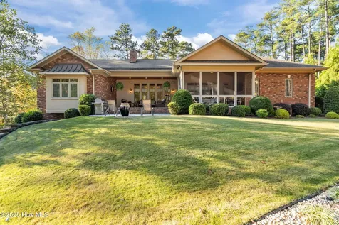 11 Whithorn Court Pinehurst NC 28374