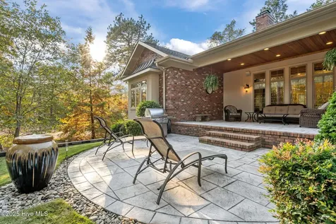 11 Whithorn Court Pinehurst NC 28374