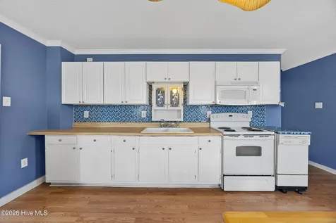 517 Lewis Drive Carolina Beach NC 28428