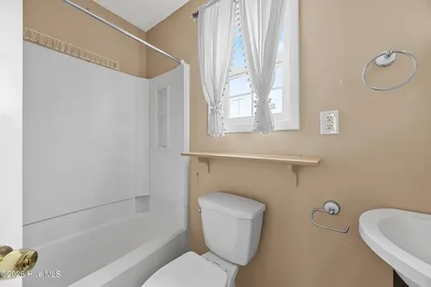 517 Lewis Drive Carolina Beach NC 28428