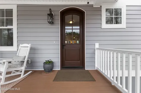 104 W High Bluff Drive Hampstead NC 28443