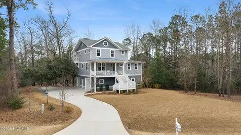 104 W High Bluff Drive Hampstead NC 28443