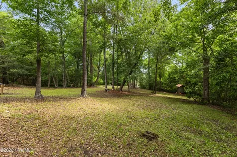104 W High Bluff Drive Hampstead NC 28443