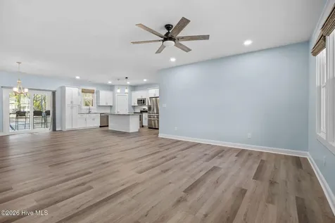 309 Pine Knoll Circle Pine Knoll Shores NC 28512