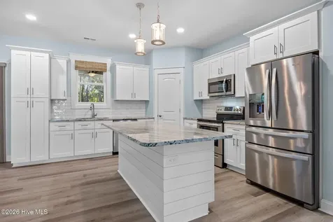 309 Pine Knoll Circle Pine Knoll Shores NC 28512