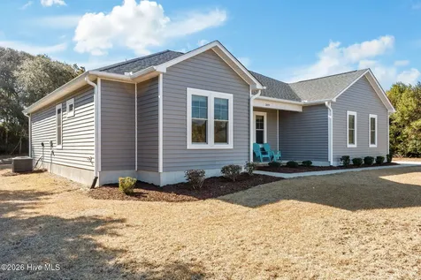 309 Pine Knoll Circle Pine Knoll Shores NC 28512