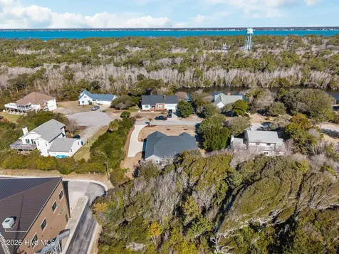 309 Pine Knoll Circle Pine Knoll Shores NC 28512