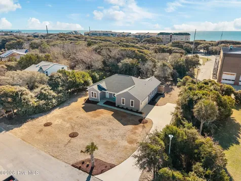 309 Pine Knoll Circle Pine Knoll Shores NC 28512