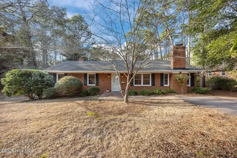 670 N Saylor Street Southern Pines NC 28387
