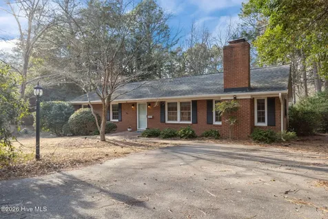670 N Saylor Street Southern Pines NC 28387