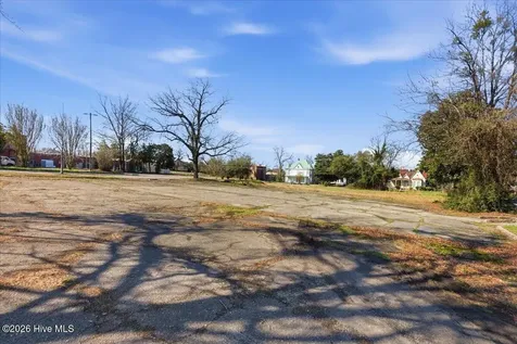 121 N James Street Goldsboro NC 27530