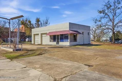 121 N James Street Goldsboro NC 27530