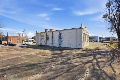 121 N James Street Goldsboro NC 27530