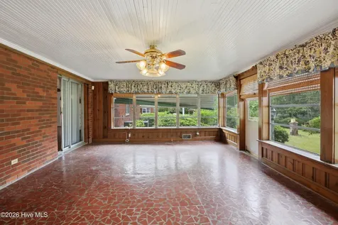 1423 Greenville Boulevard SE Greenville NC 27858